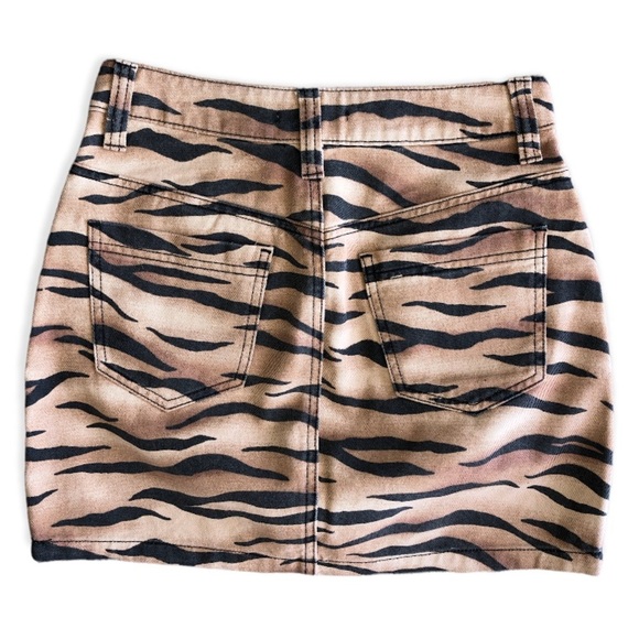 Forever 21 Skirt - Picture 2 of 3